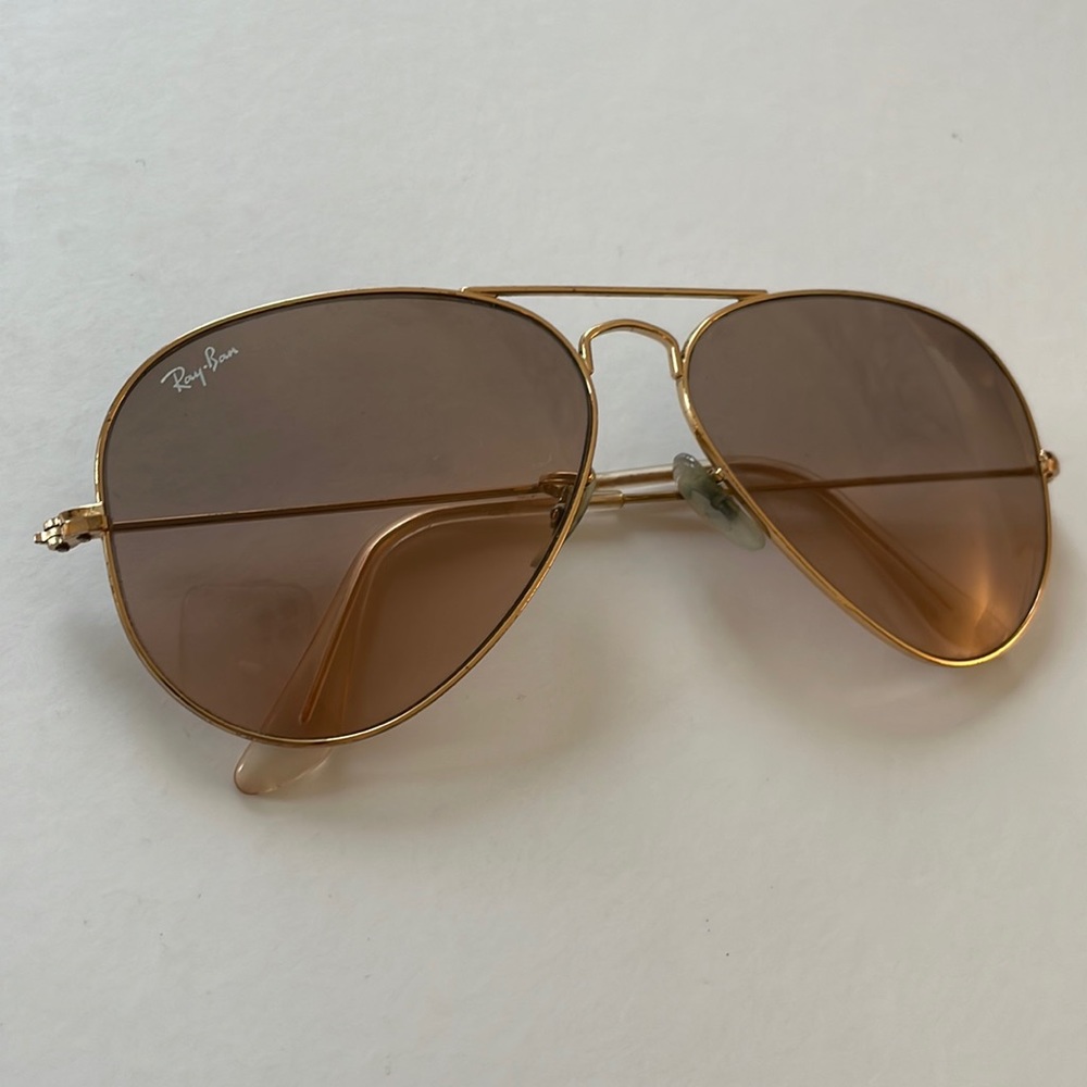 Ray-ban gold aviator sunglasses